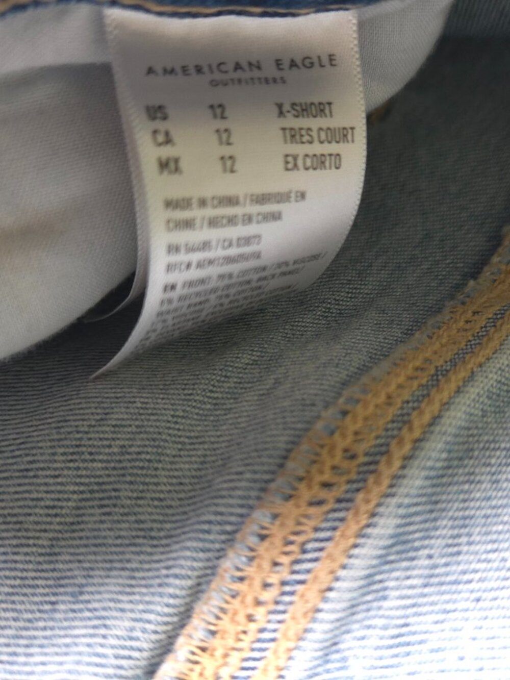 American Eagle Strigid Mom Jeans Distressed Denim Women's 12 Short - Picture 4 of 5